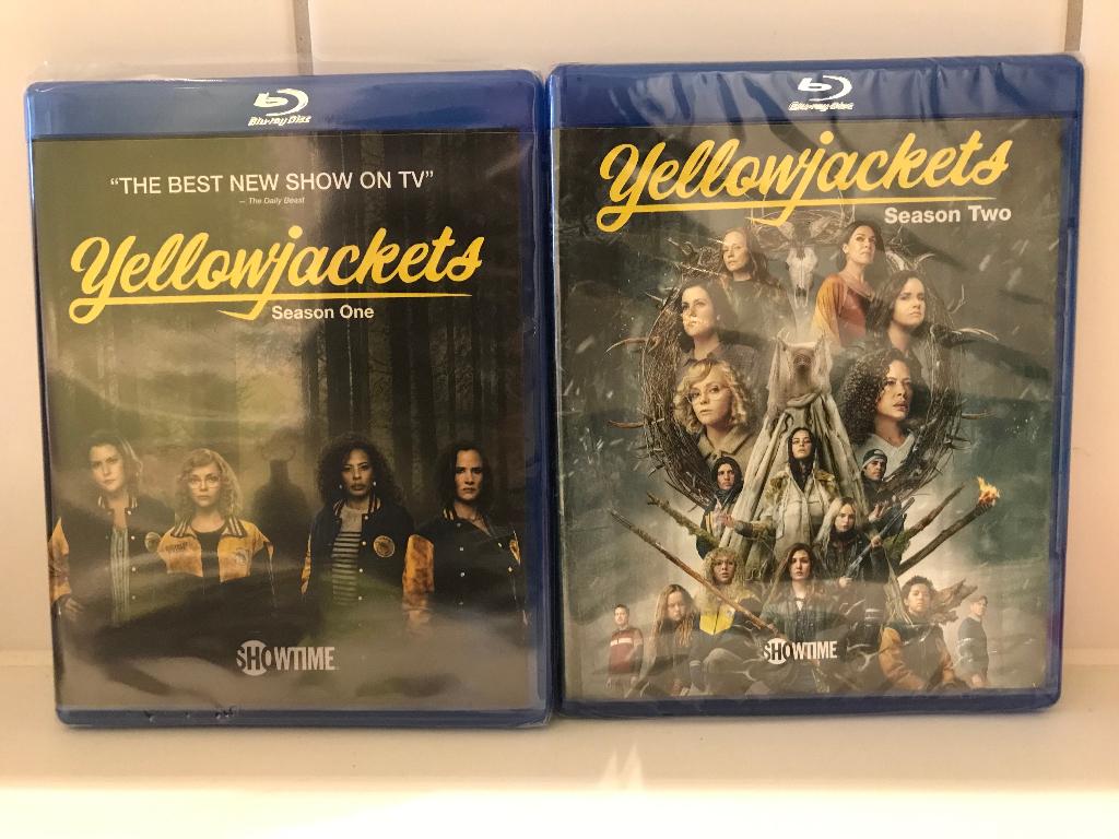Yellowjackets Seizoen 1 & 2 Blu-Ray (USA Import), Cd's en Dvd's, Blu-ray, Nieuw in verpakking, Tv en Series, Ophalen of Verzenden