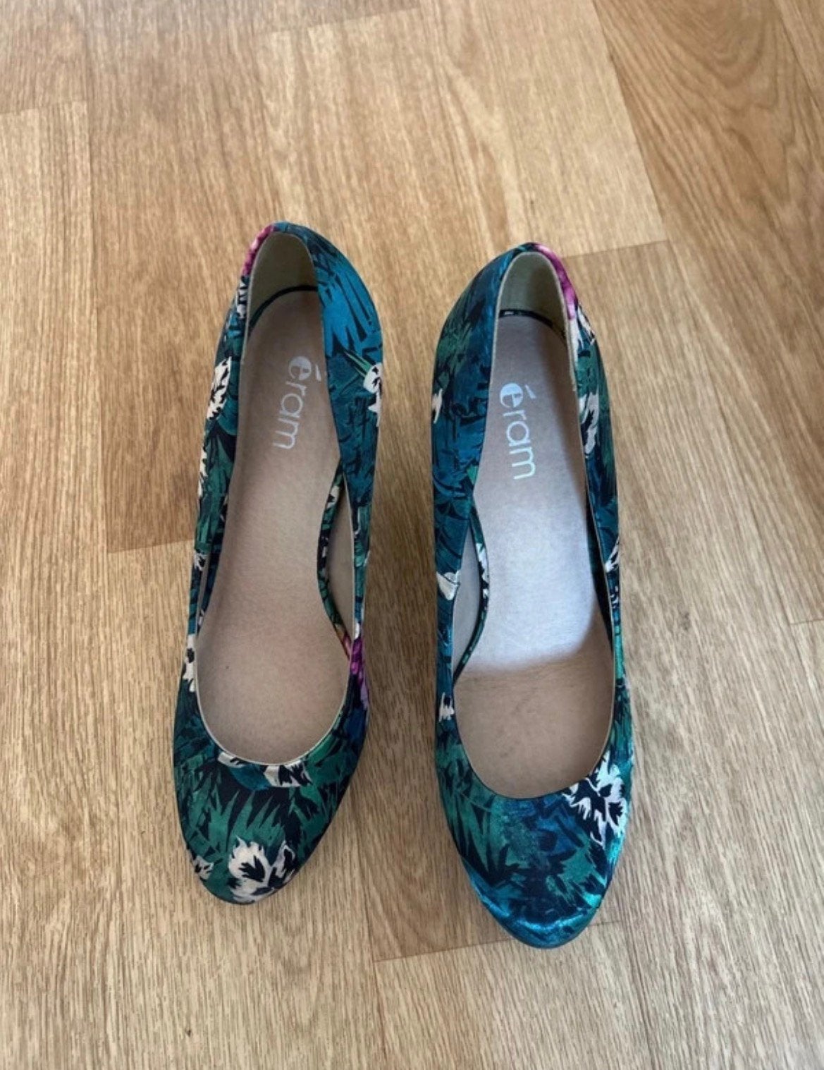 Escarpin, Kleding | Dames, Pumps, Overige kleuren, Nieuw, Ophalen of Verzenden