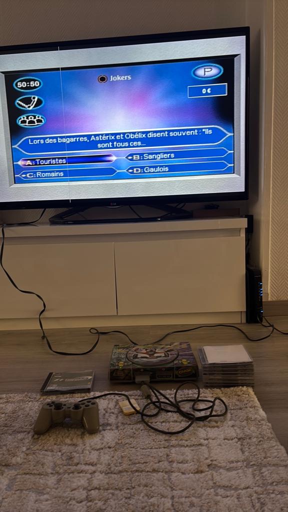 PlayStation 1 avec jeux, 1 joueur, Course et Pilotage, Enlèvement, Utilisé