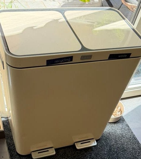 Deleca Dual Recycle vuilbak 60L, 40 liter of meer, Ophalen, Gebruikt, Met pedaal