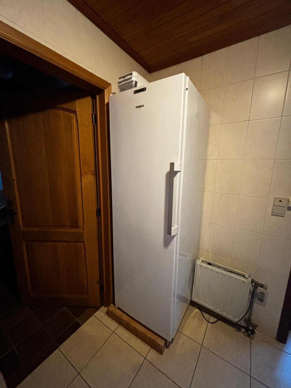 Spoed: Staande vrieskast Whirlpool, z.g.a.n., no frost, Electroménager, Congélateur, 160 cm ou plus, Comme neuf, Enlèvement
