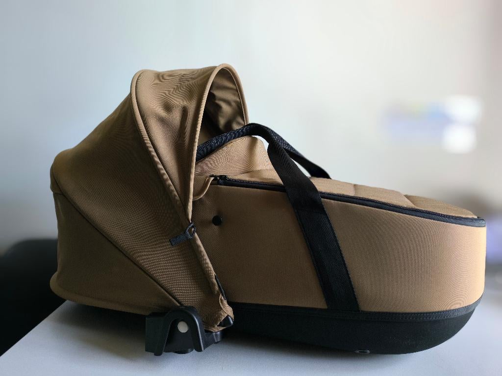 Babyzen YOYO reiswieg + adapters, Kinderen en Baby's, Kinderwagens en Combinaties, Ophalen, Zo goed als nieuw, Kinderwagen, Overige merken