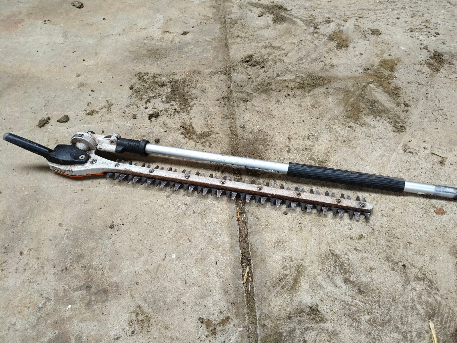 Stihl hl-km145 combi heggenschaar, Jardin & Terrasse, Enlèvement