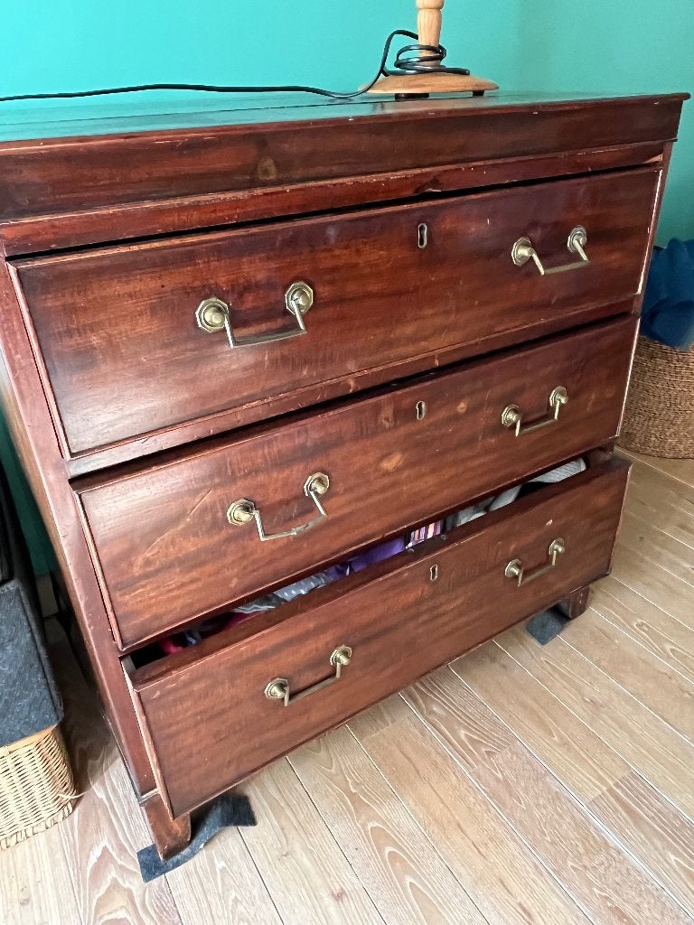 Commode en acajou, Enlèvement, Utilisé
