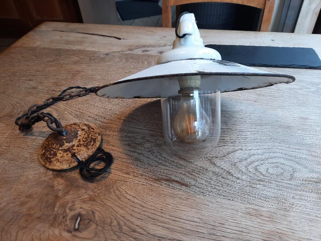 Ancienne lampe  Atelier /ferme, Antiquités & Art, Enlèvement ou Envoi