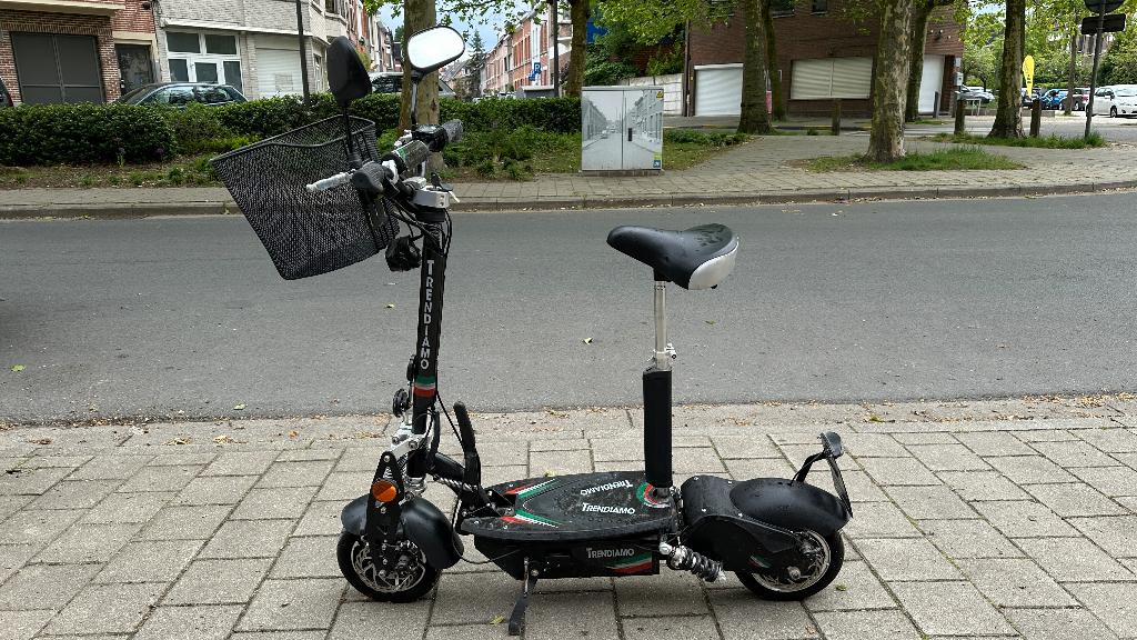 Trendiamo Country elektrische step met zadel, Fietsen en Brommers, Steps, Gebruikt, Elektrische step (E-scooter), Ophalen