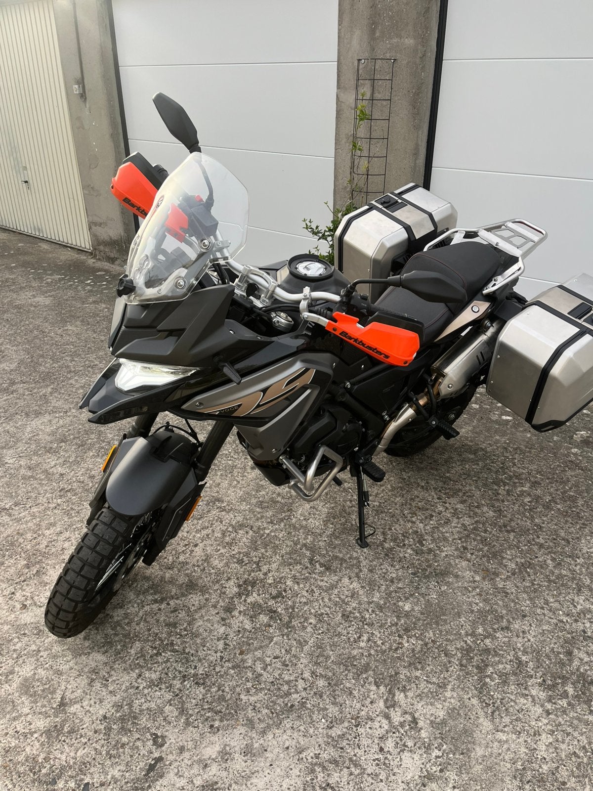 AJOUTER UN DS650, Particulier