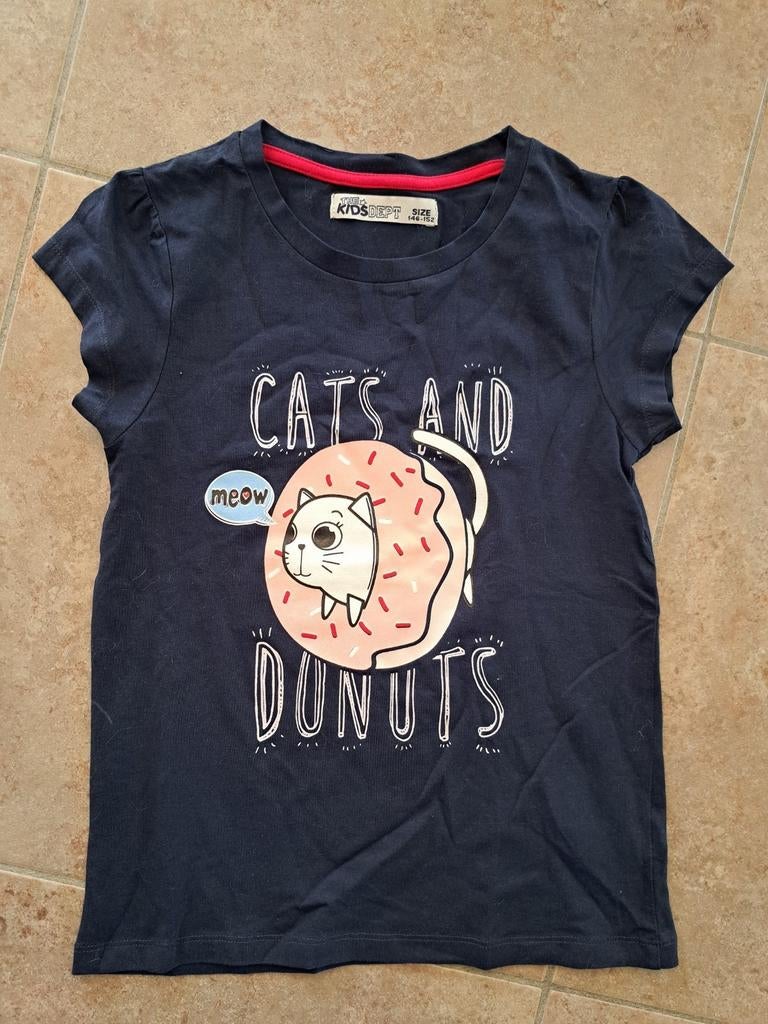 Blauw t-shirt met kat en donut, maat 146, Kinderen en Baby's, Kinderkleding | Maat 146, Ophalen of Verzenden, Zo goed als nieuw
