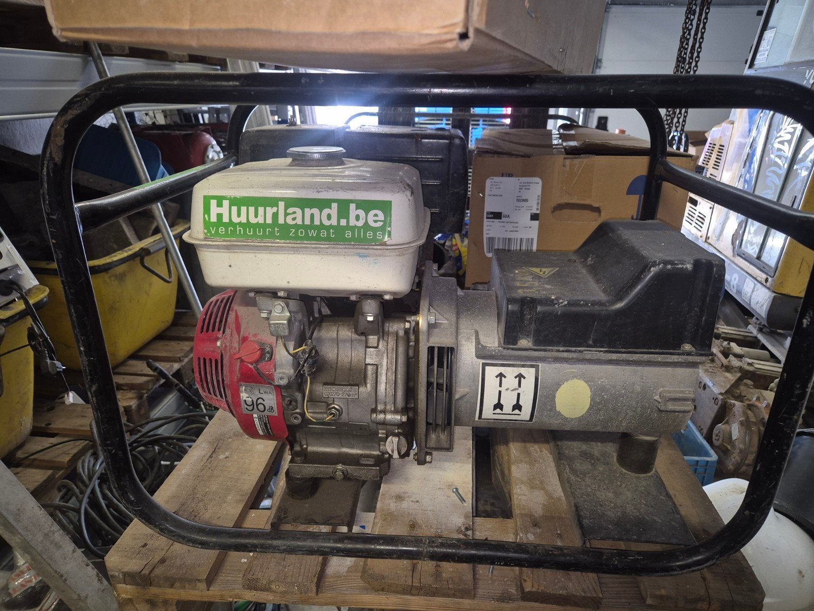 stroomgroep, Bricolage & Construction, Générateurs, Enlèvement, Utilisé, 5 à 10 kVA, Essence