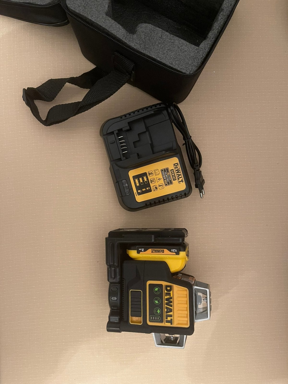 3D-laser met 12 lijnen, Doe-het-zelf en Bouw, Ophalen of Verzenden, Zo goed als nieuw