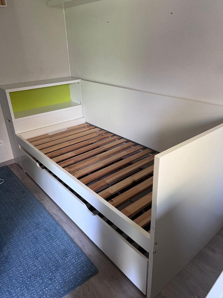 Bed met uitschuifbaar bed en hoofdeinde, Ophalen, Gebruikt, 90 cm, Eenpersoons
