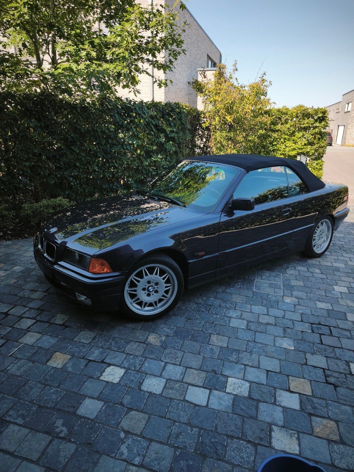 Handgeschakelde Oldtimer E36 cabrio 320 107500km M- Sport, Achterwielaandrijving, Zwart, Overige kleuren, Cabriolet