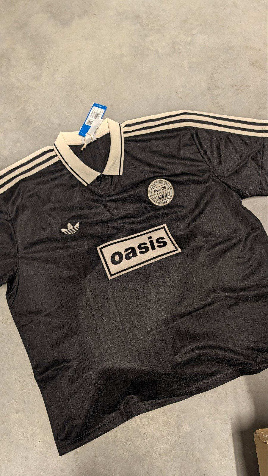 Oasis Adidas shirt - volledig nieuw, Maat XL, Ophalen of Verzenden, Nieuw, Shirt