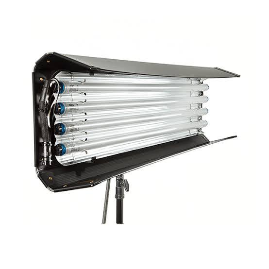 Kino Flo 4 tubes x2 + 5 pieds Manfrotto, Enlèvement, Utilisé