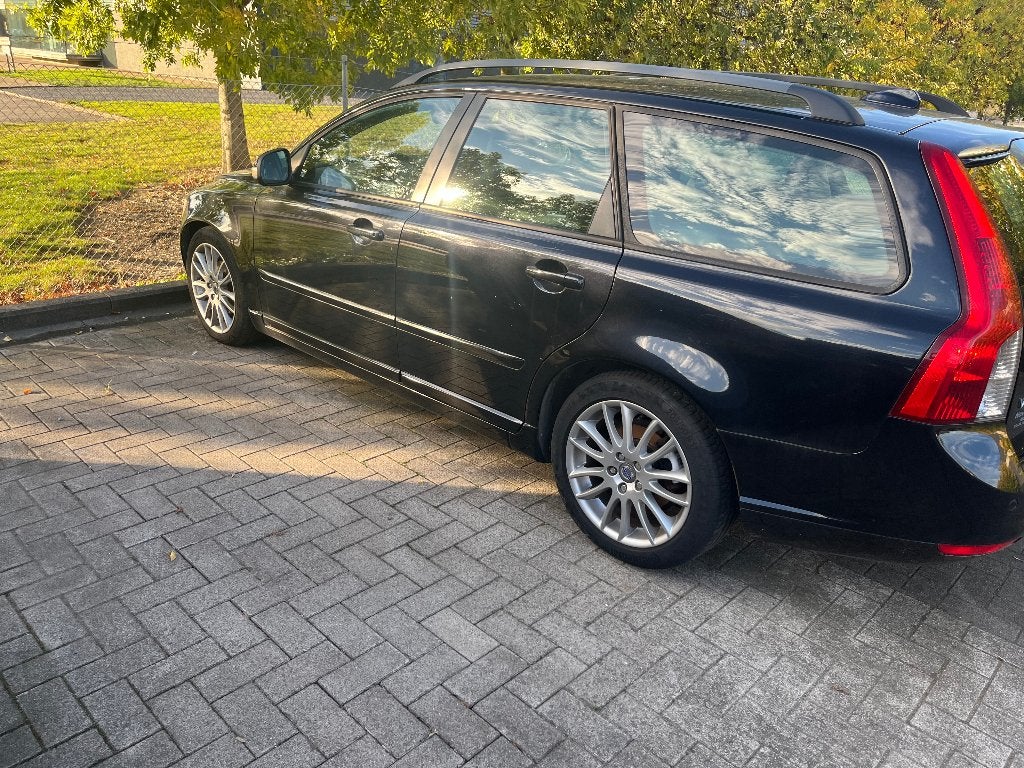 Volvo V50 1.6d 12/2009  Euro 5  292.000km Belle Voiture, Voorwielaandrijving, Zwart, 4 cilinders, Zwart