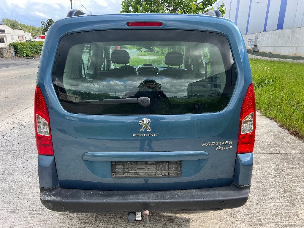 5 Place Peugeot Partner 1.6 Essence, Bedrijf, 5 deurs, Partner, 5 zetels