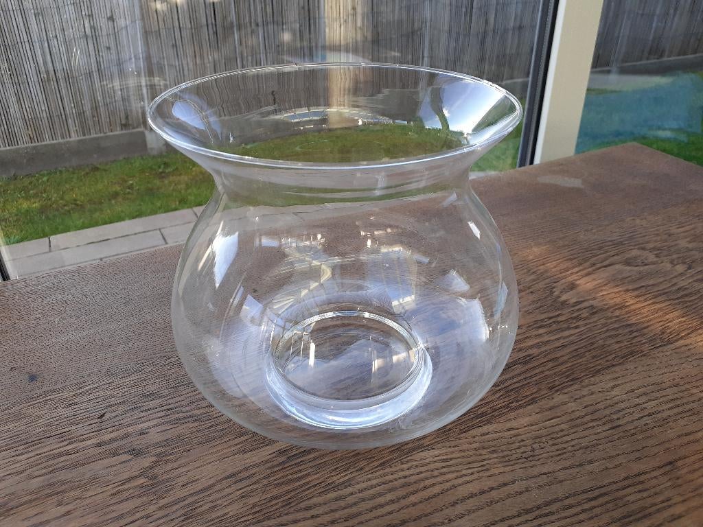 ronde VAAS in zeer mooie staat, Huis en Inrichting, Ophalen of Verzenden, Zo goed als nieuw, Glas