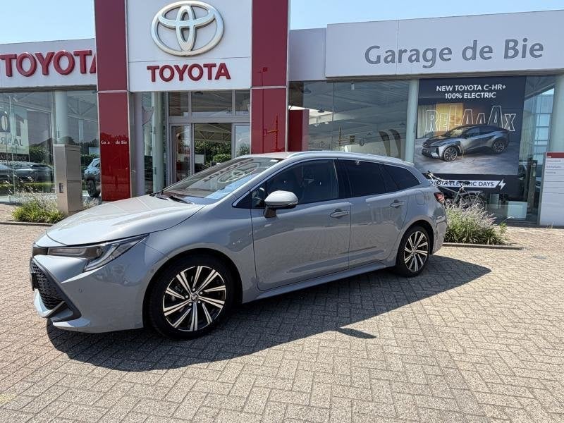 Toyota Corolla Touring Sport + Style Pack, Automaat, 72 kW, Parkeersensor, Corolla