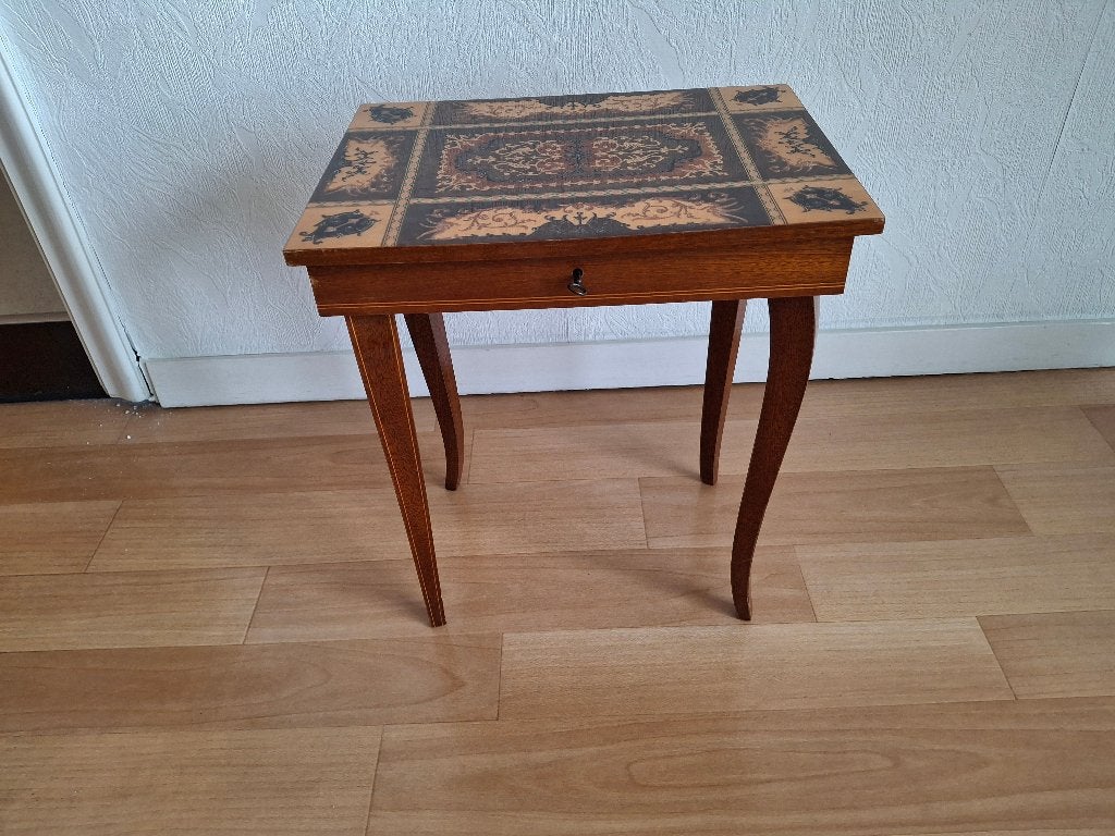 italiaans antarsia muzikaal bijzettafeltje, Ophalen, Minder dan 45 cm, Minder dan 55 cm, Gebruikt