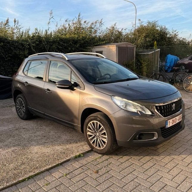 Peugeot 2008 - 1.2i - van 2017 - 126.000km - Benzine, Voorwielaandrijving, Stof, Parkeersensor, Handgeschakeld