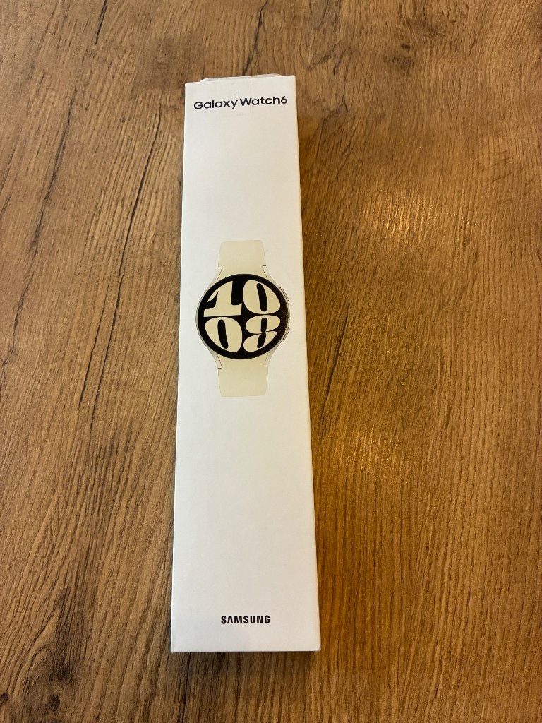 Samsung Galaxy Watch6 40 mm Gold – NIEUW & VERZEGELD, Ophalen, Conditie, Geel, Nieuw