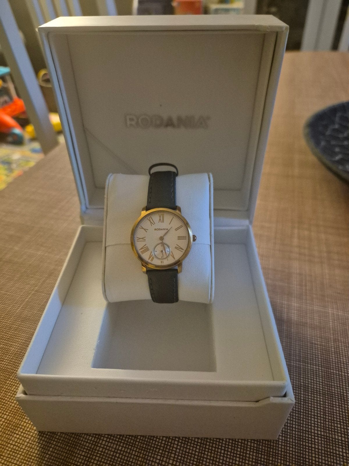 Montre femme RODANIA Desire Grace, Handtassen en Accessoires, Leer, Staal, Polshorloge, Zo goed als nieuw