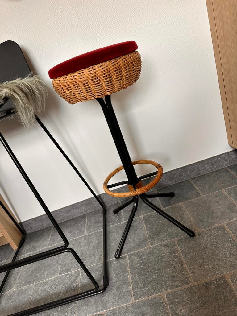 Vintage bamboe/rotan barkruk ROHÉ, Ophalen, Gebruikt, IJzer
