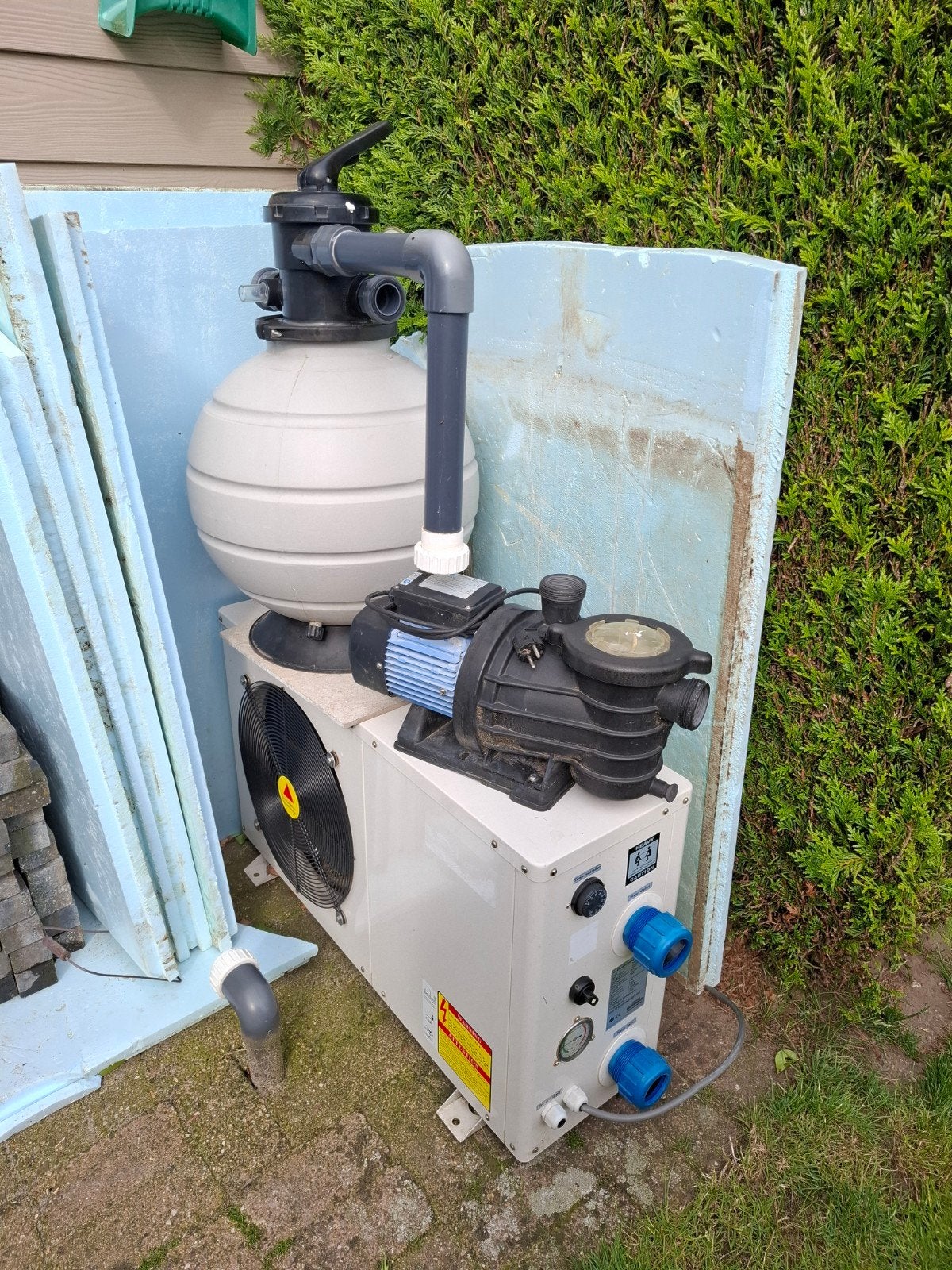 Te koop warmtepomp ( 9 kw ) met filter en circulatiepomp,, Ophalen