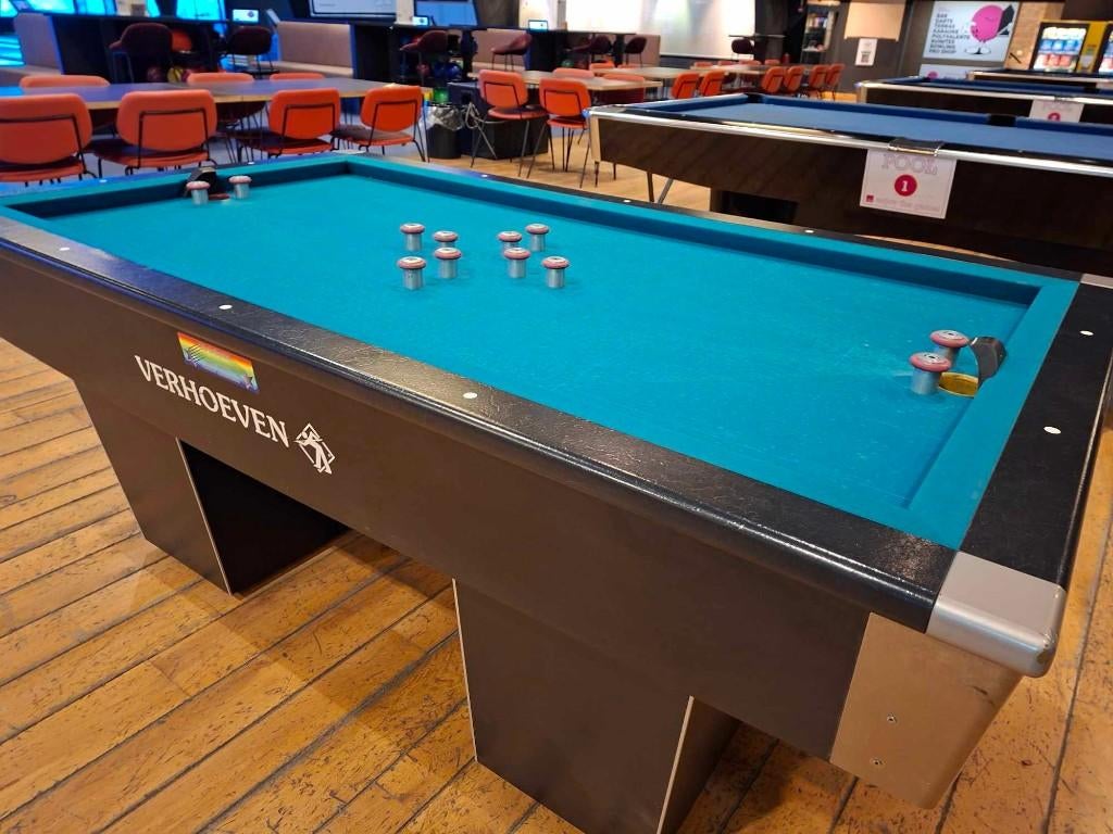 Biljarts en voetbaltafels., Ophalen, Zo goed als nieuw, Biljarttafel