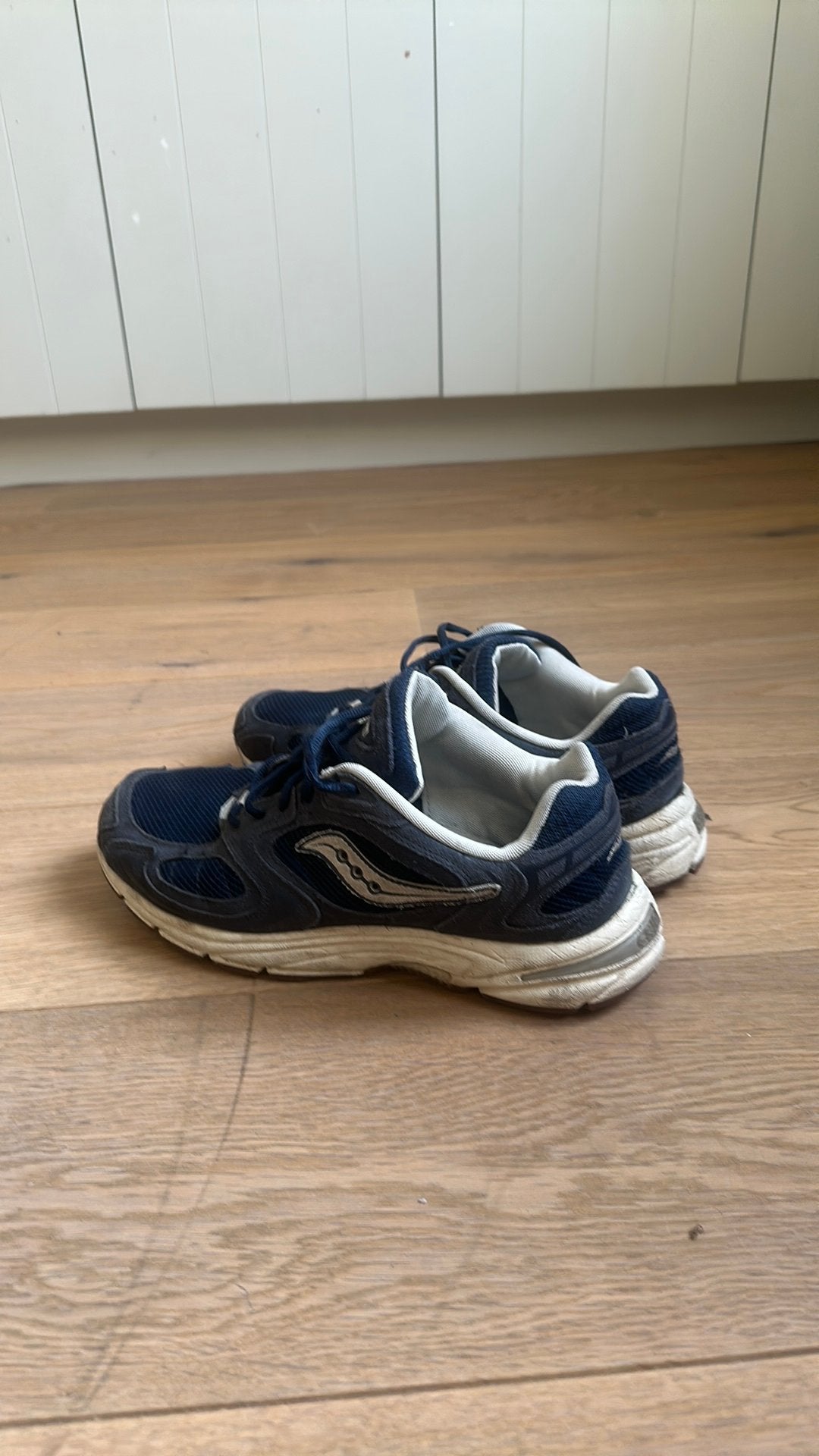 Saucony mannenschoenen maat 43 blauw wit, Blauw, Ophalen of Verzenden, Sneakers, Gedragen