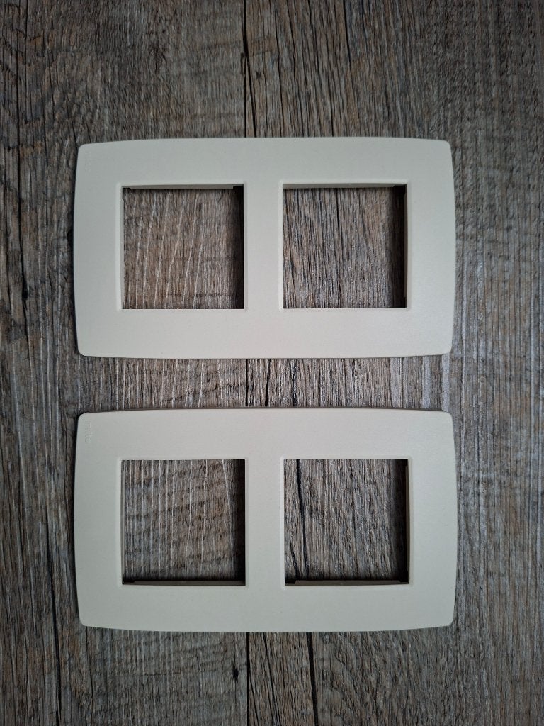 Niko 2voudige verticale afdekplaat |Original Cream|100-76200, Enlèvement ou Envoi, Utilisé