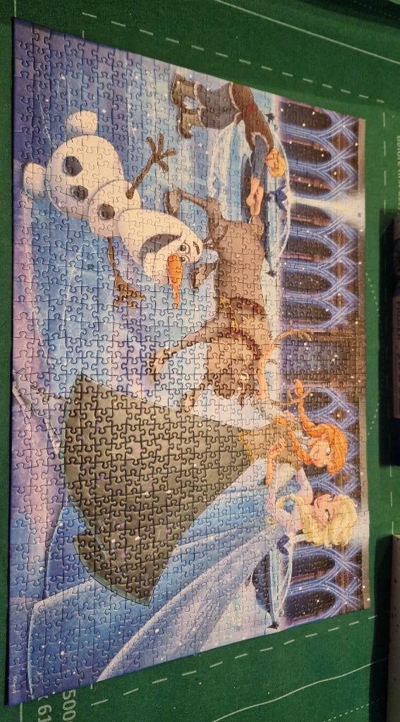Puzzle Disney La reine des Neiges 1000 pièces, Enlèvement ou Envoi, 500 à 1500 pièces, Utilisé, Puzzle