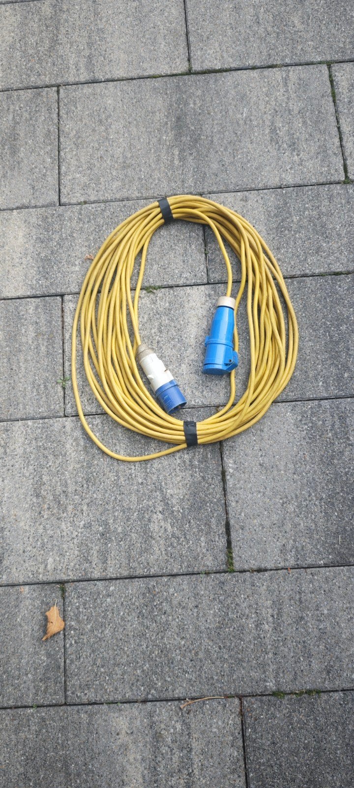 Haspel 20m met eurostekkers., Doe-het-zelf en Bouw, Ophalen of Verzenden, Gebruikt, Kabel of Snoer