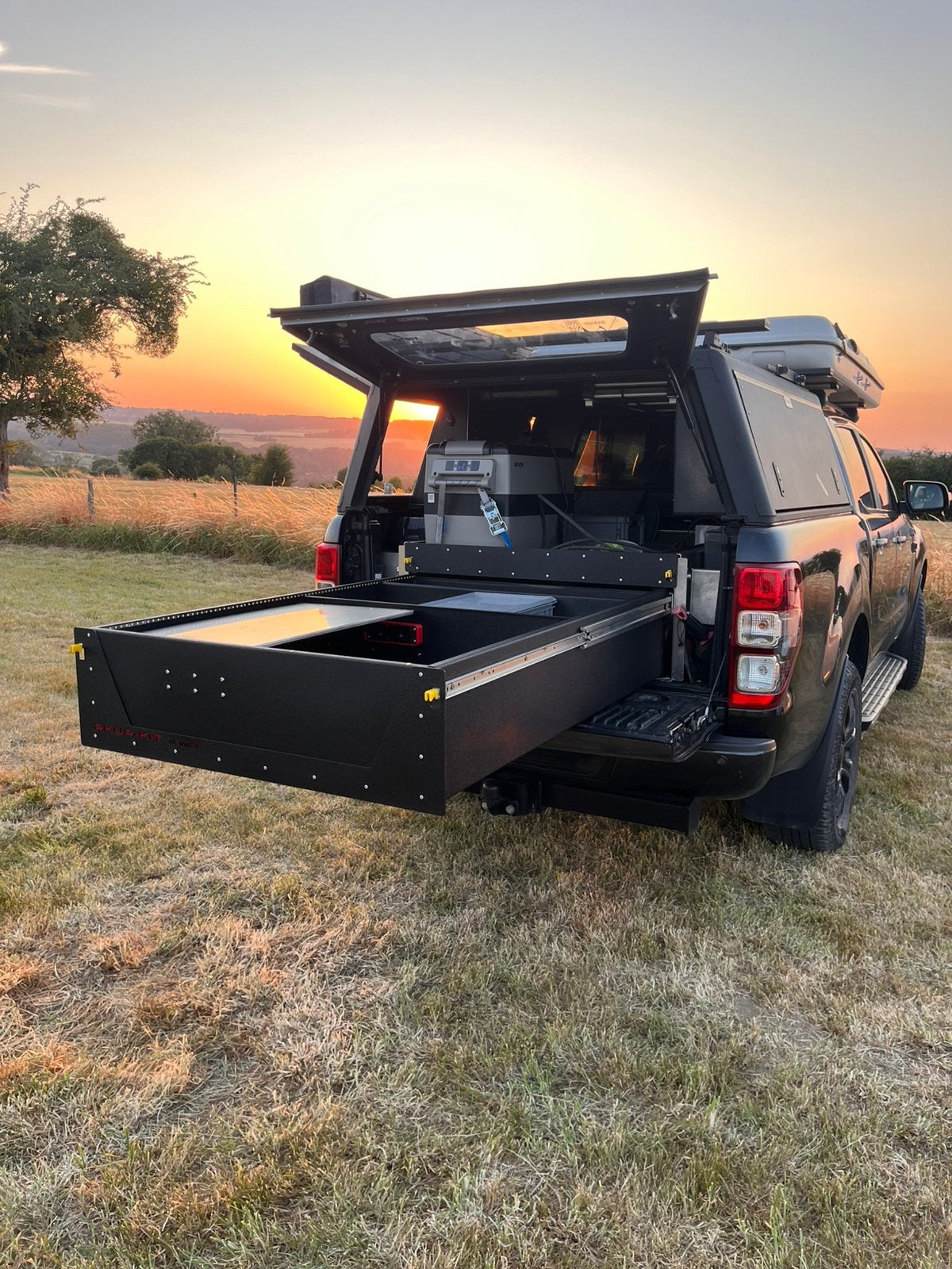 Box van pick-up aménagement van life., Caravans en Kamperen, Kampeeraccessoires, Ophalen, Nieuw