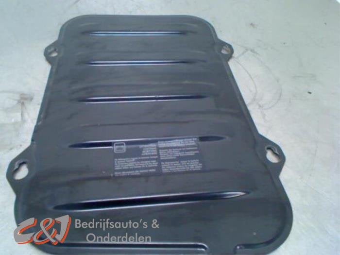 Boîtier de batterie d'un Opel Vivaro, -, Opel, 3 mois de garantie, Utilisé