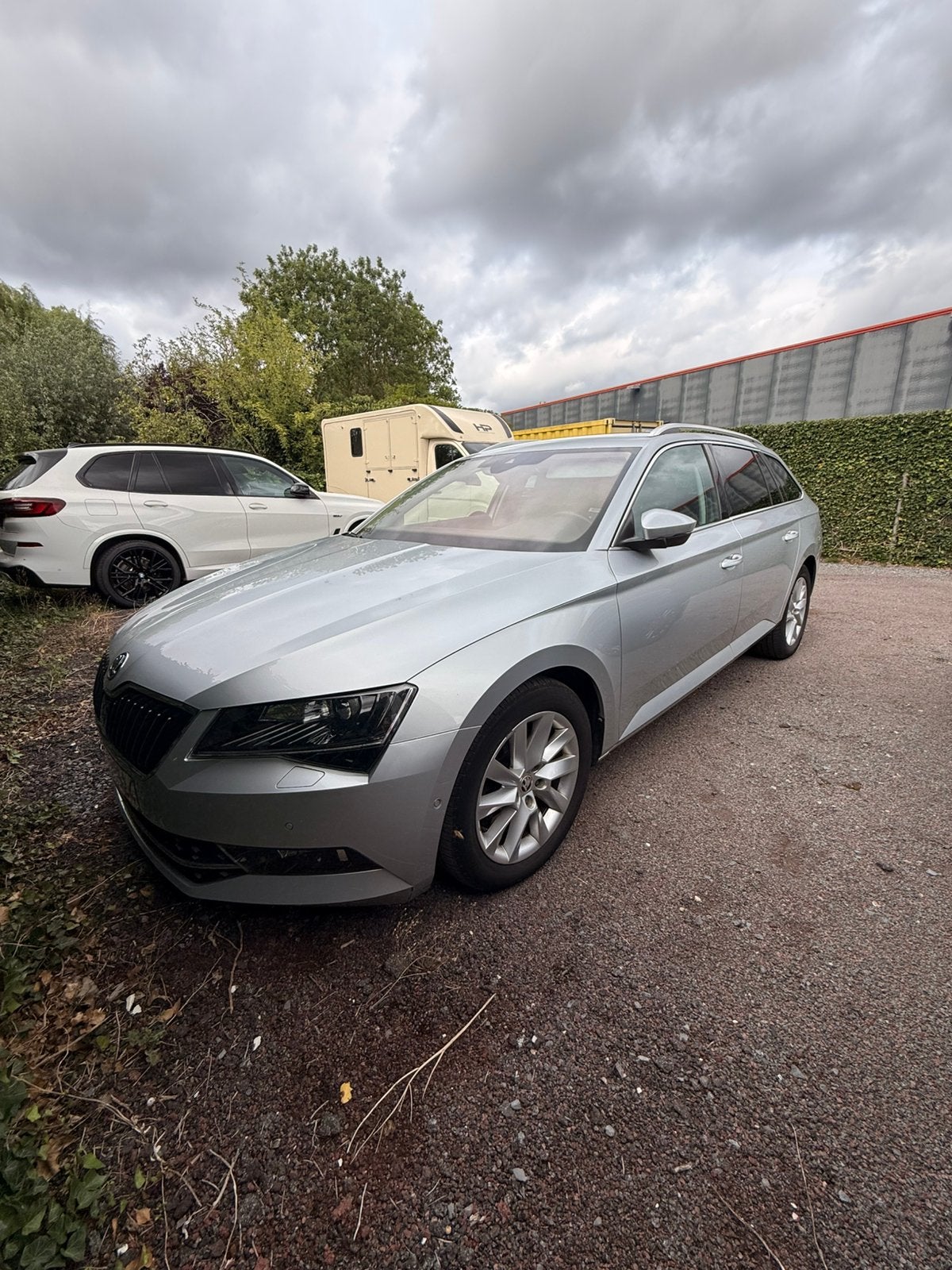 Skoda Superb 1.6 Business Style, Autos, Cuir, Argent ou Gris, Achat, Euro 6