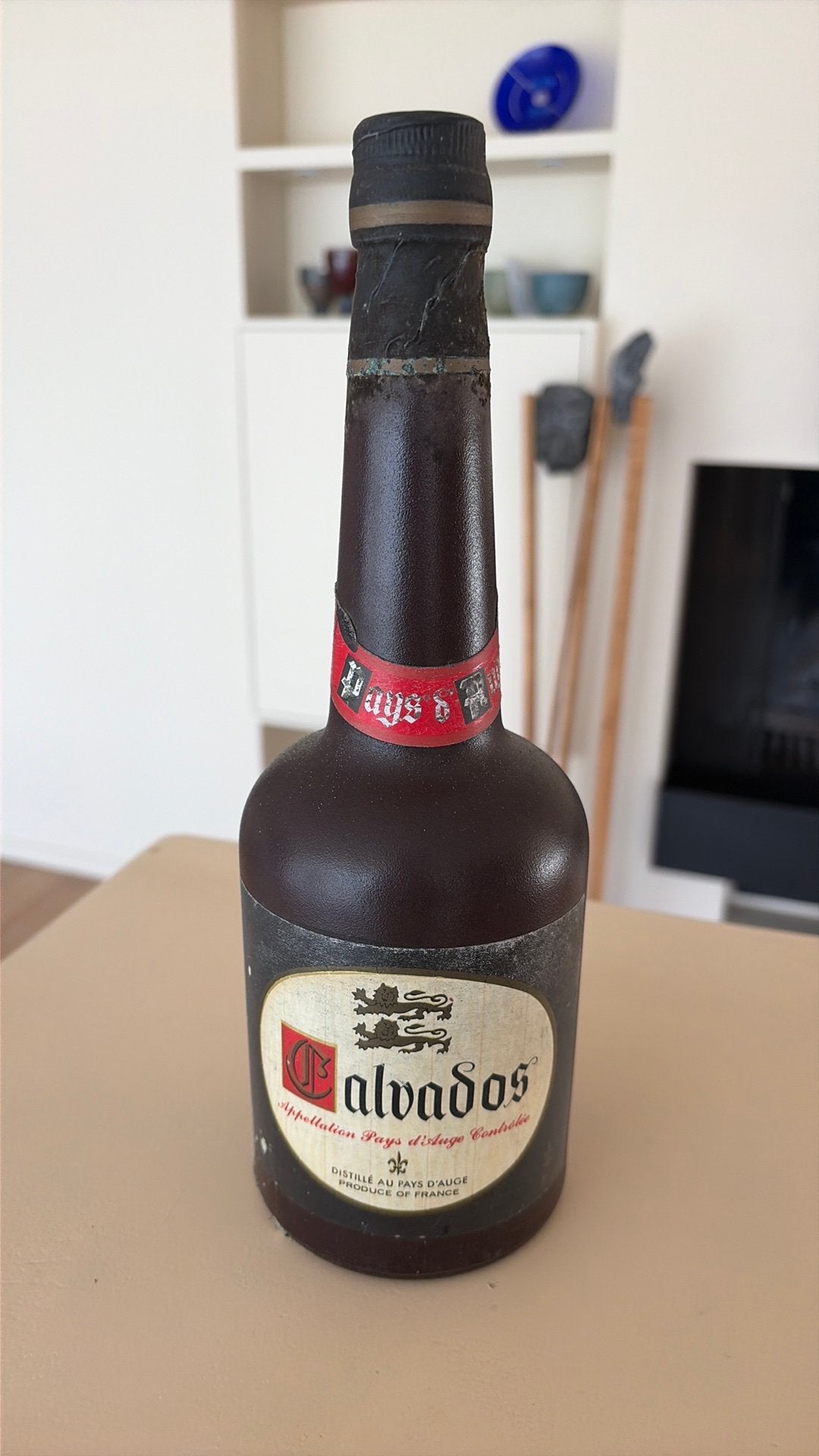 Calvados appellation pays d’auge controlee - 1982, Collections, Enlèvement, Comme neuf