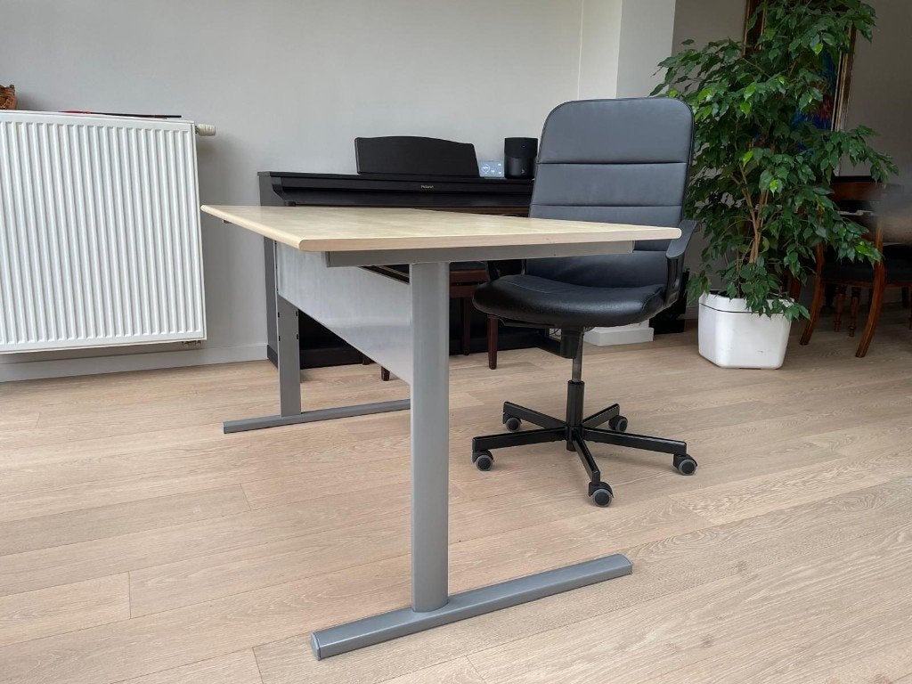 Bureau en bureaustoel, Ophalen, Gebruikt