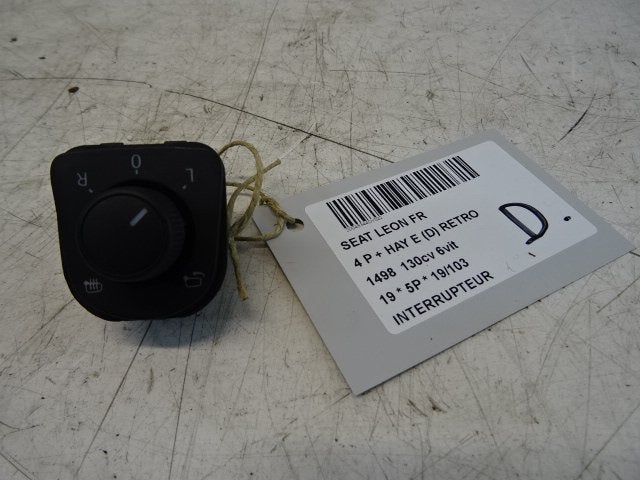 SCHAKELAAR Seat Leon (5FB) (01-2012/08-2020) (5F0959565E), Auto-onderdelen, Gebruikt, Service@seat.de, Seat Deutschland GmbH, Seat
