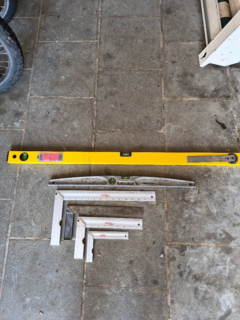 Waterpassen, Doe-het-zelf en Bouw, Gereedschap | Handgereedschap, Ophalen of Verzenden, Gebruikt, Waterpas