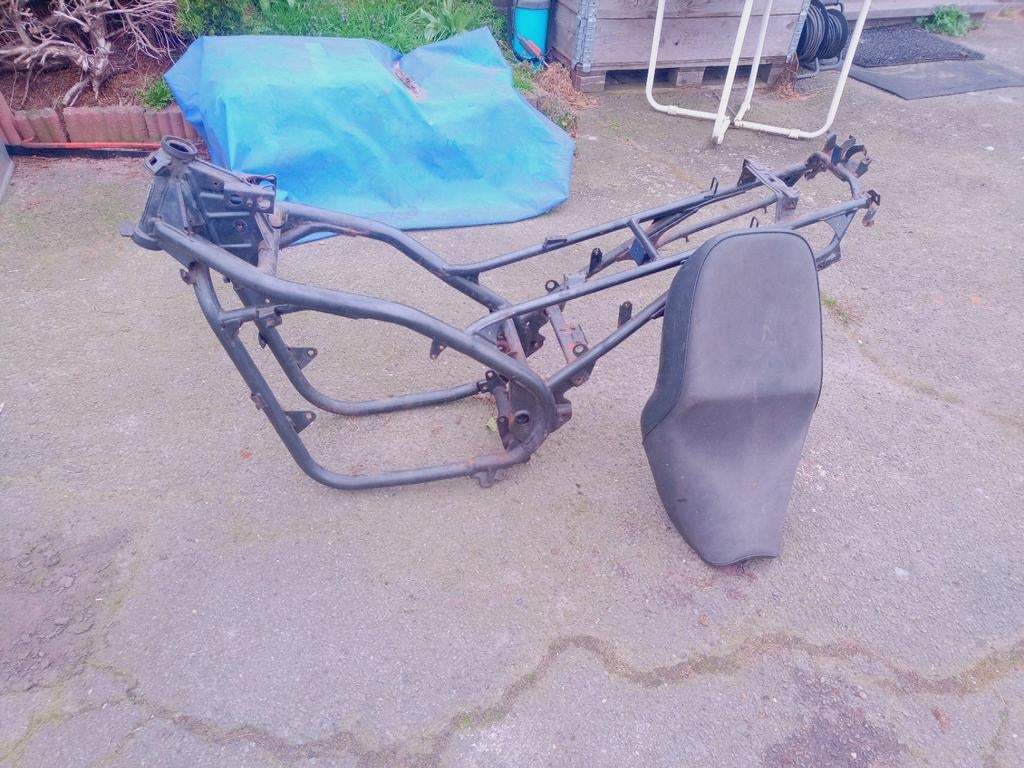 Kawasaki ER5 frame/chassis en zadel, Motoren, Ophalen