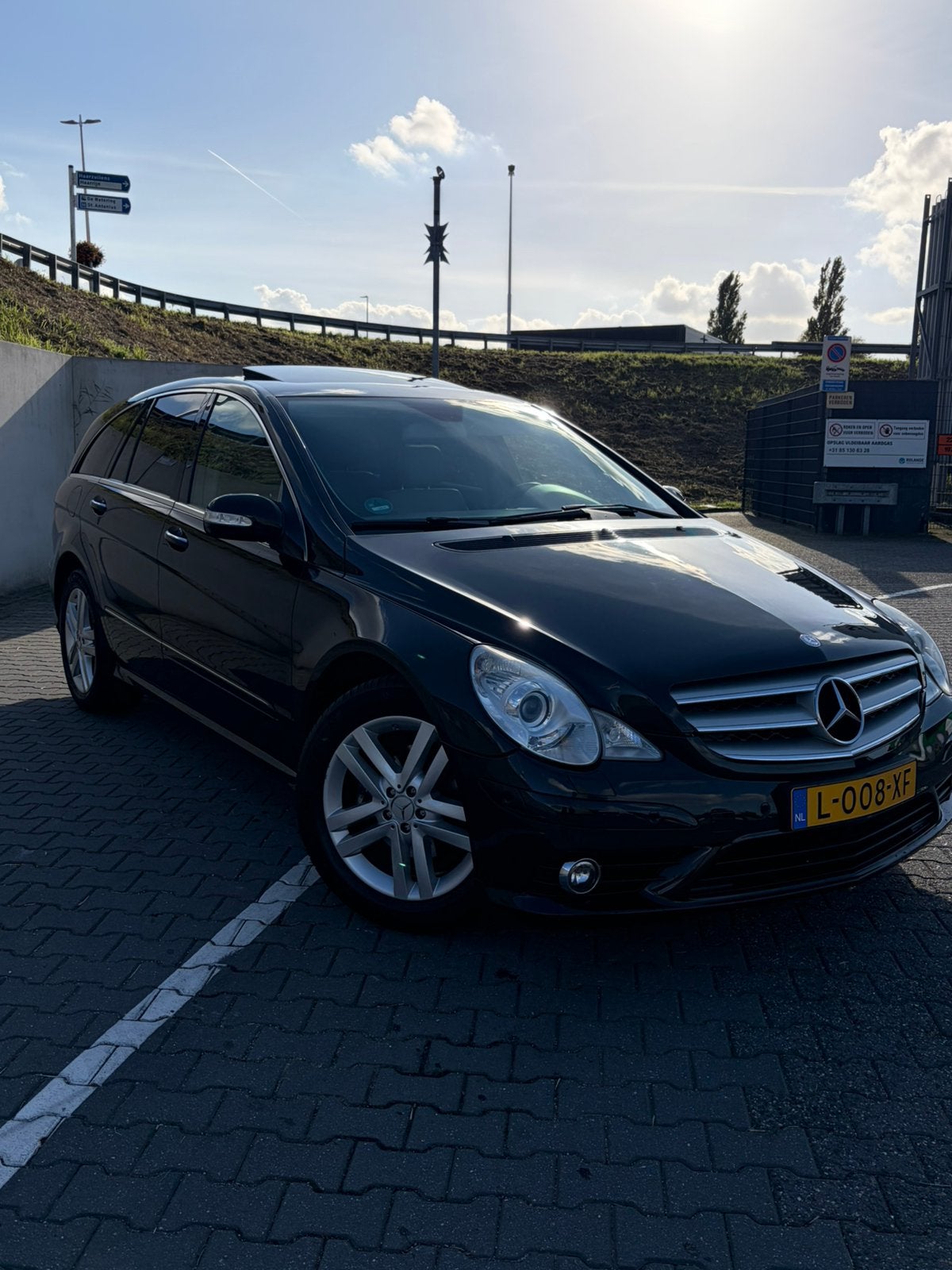 Mercedez-benz R klasse 350 V6 4 matic Youngtimer, Autos, Cuir, Beige, Carnet d'entretien, 2080 kg