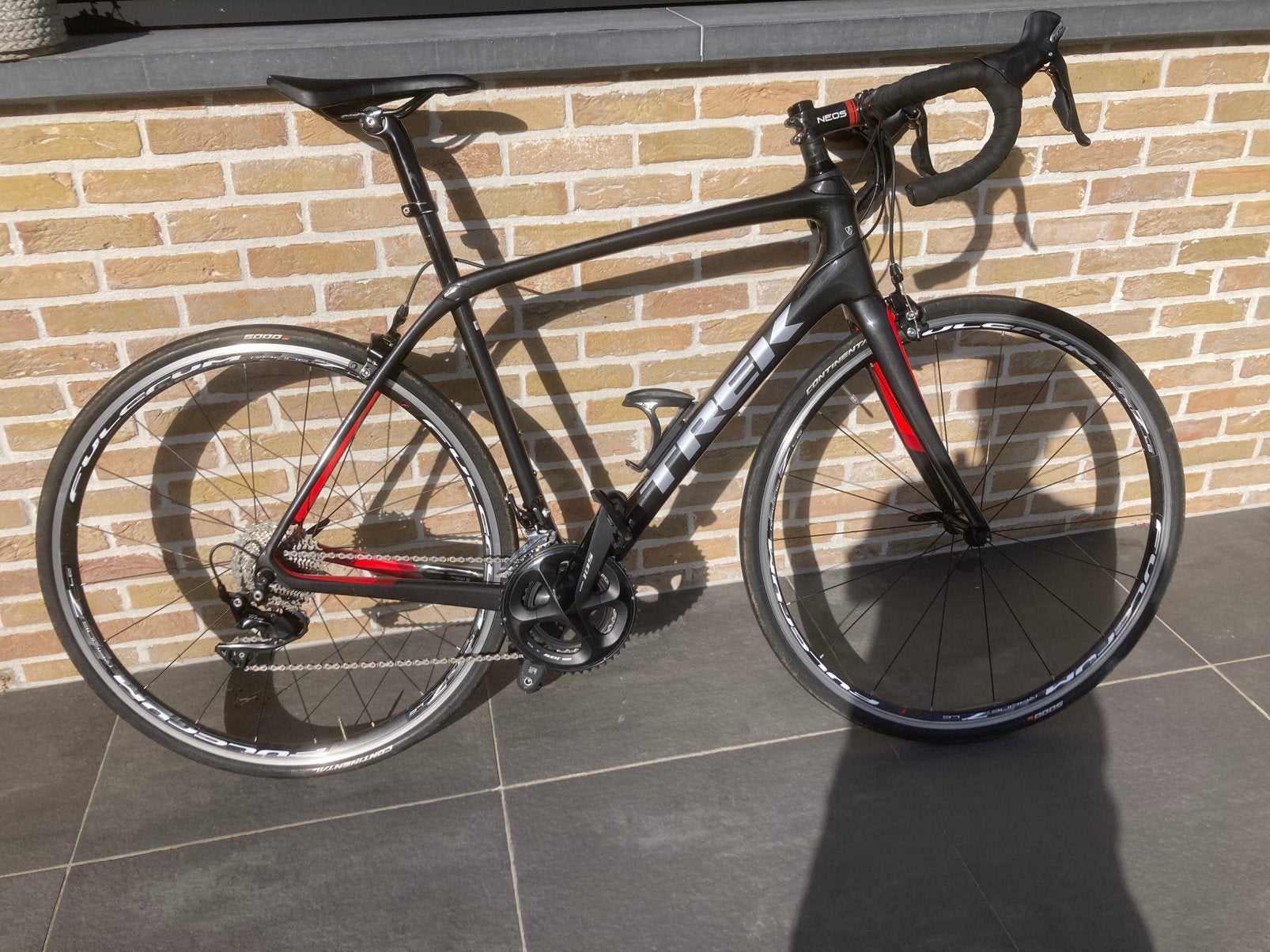 Trek domane sl full carbon. Zwart maat 56., Fietsen en Brommers, 28 inch, Carbon, Zo goed als nieuw, Meer dan 20 versnellingen