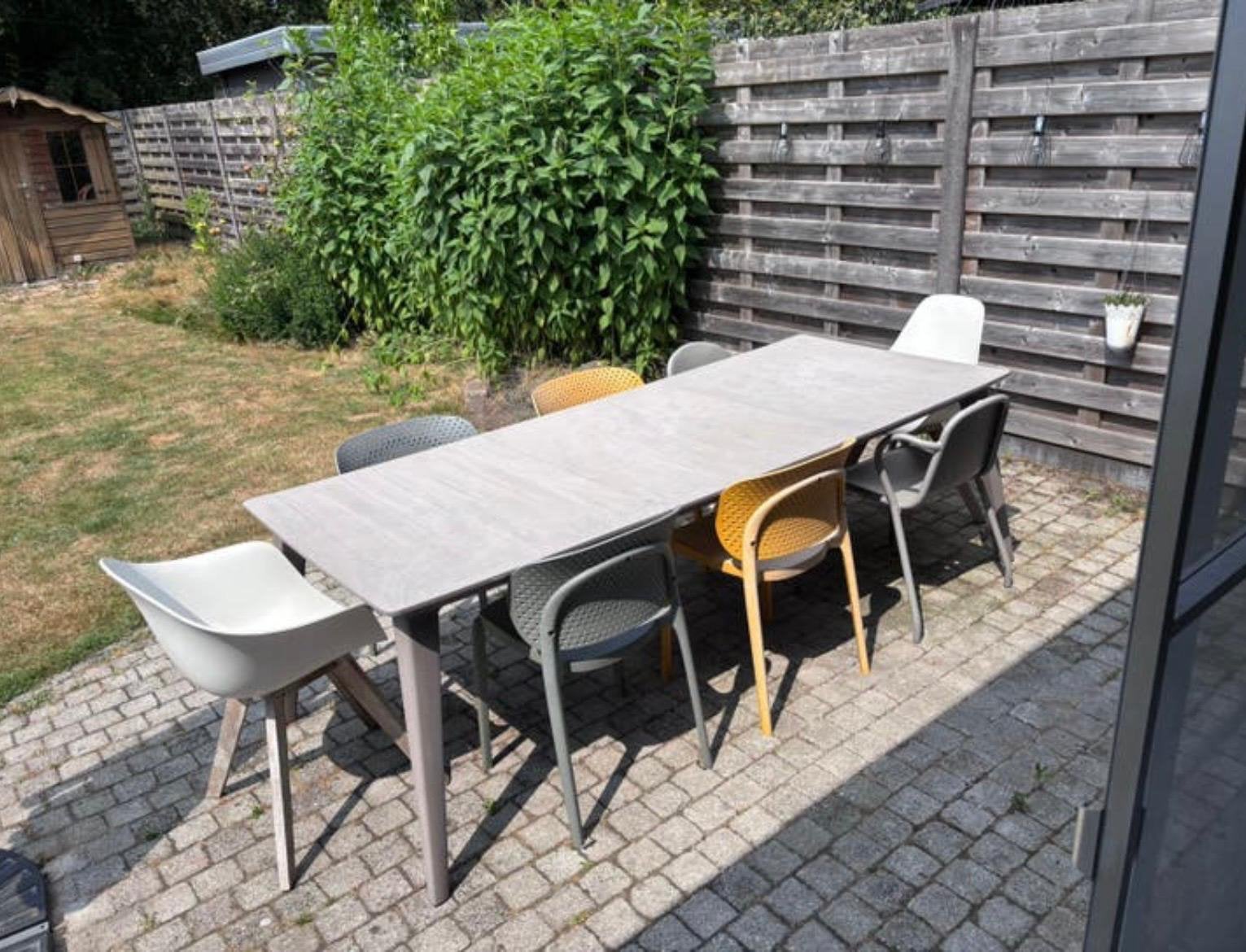 Tuinset: Tuintafel en 8 degelijke stoelen, Ophalen, Zo goed als nieuw, 8 zitplaatsen, Tuinset