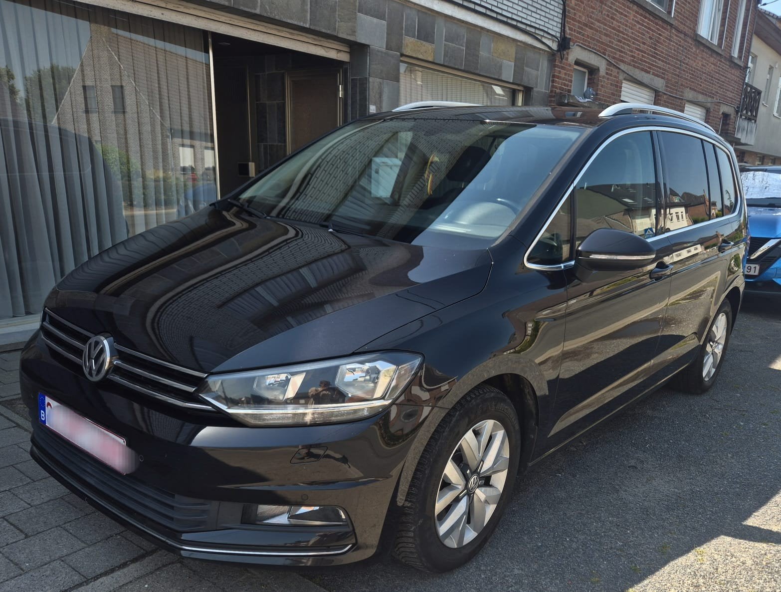 Volkswagen Touran 1.6 TDI//7PL//AUTOMATIQUE, Autos, Achat, Entreprise, Carnet d'entretien, Noir
