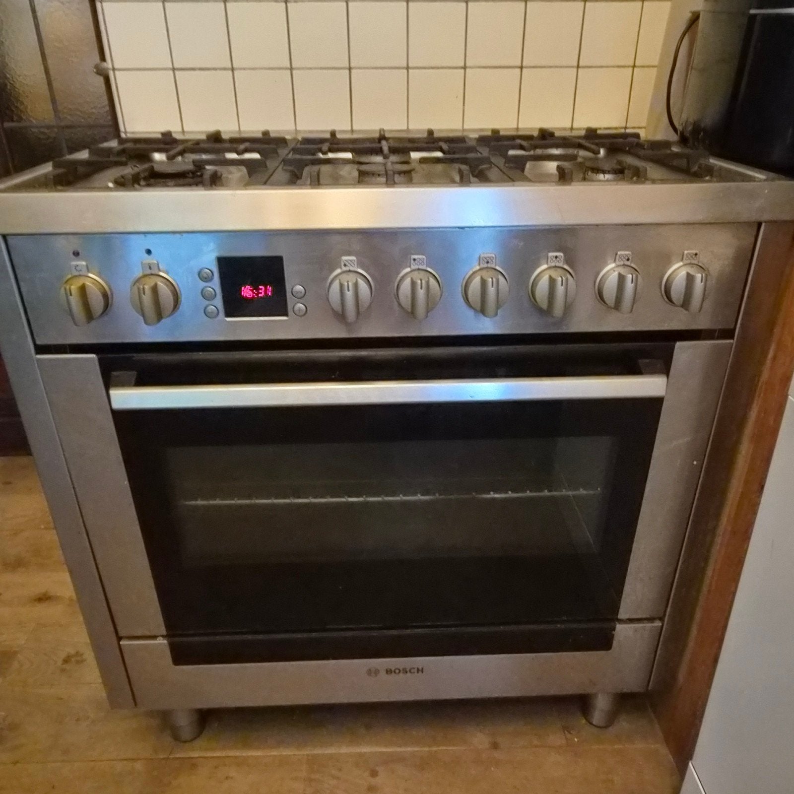 gasfornuis Bosch, Ophalen