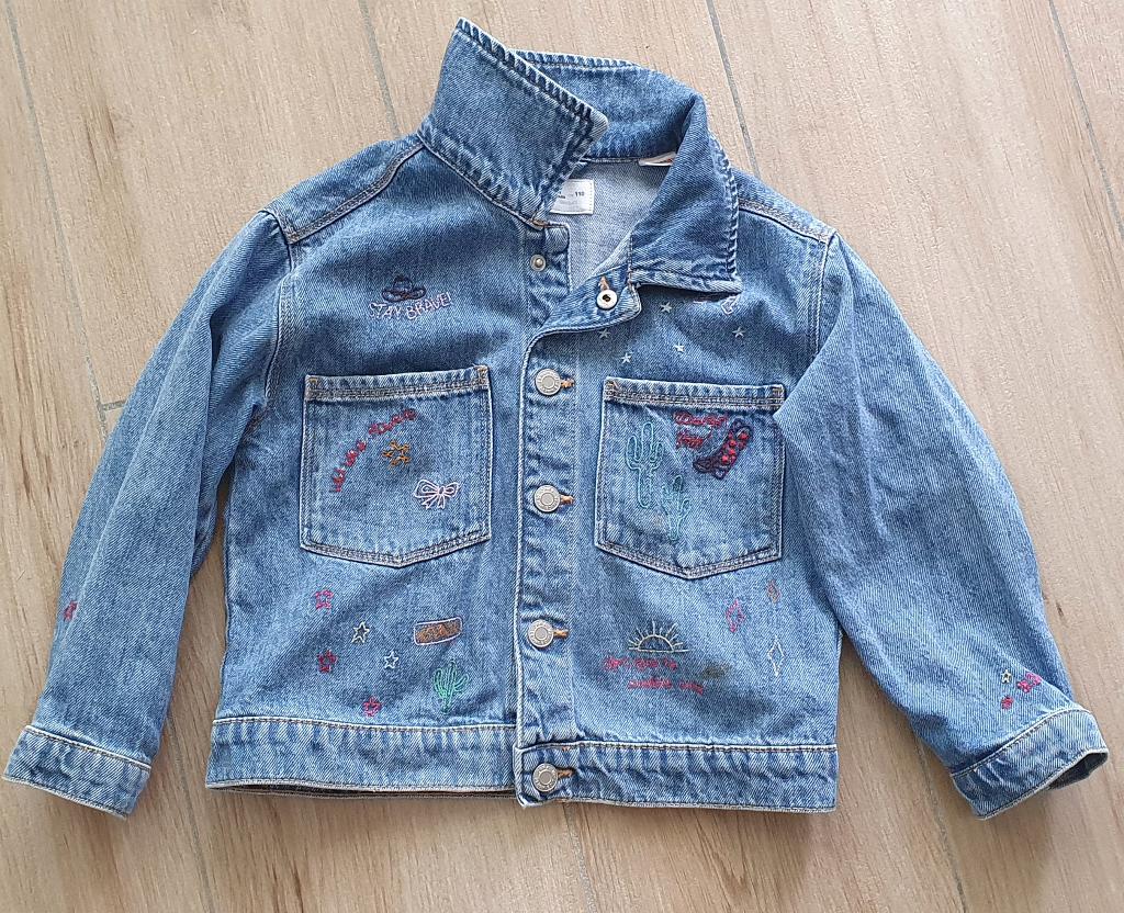 Veste jeans fille Zara, 5 ans, 110 cm, Enfants & Bébés, Enlèvement ou Envoi, Fille