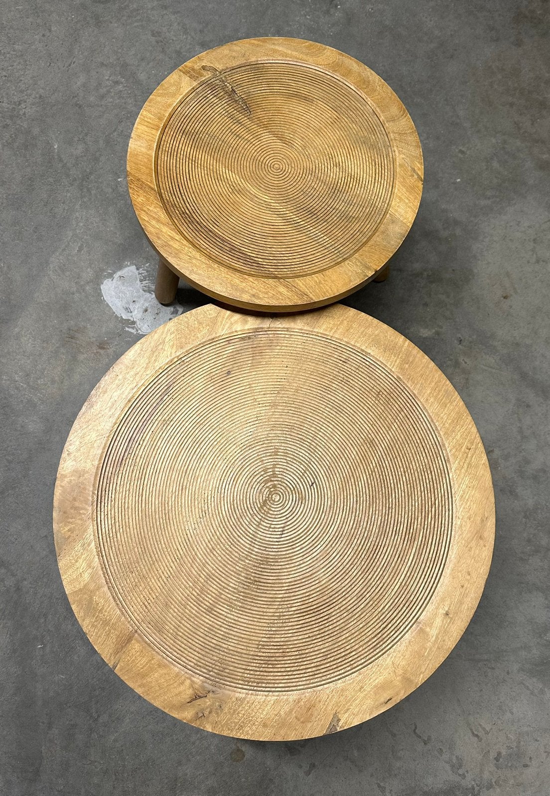 Zuiver houten bijzettafels – set van 2 – groot + klein, Maison & Meubles, Tables | Tables d'appoint, Enlèvement, Utilisé, Rond