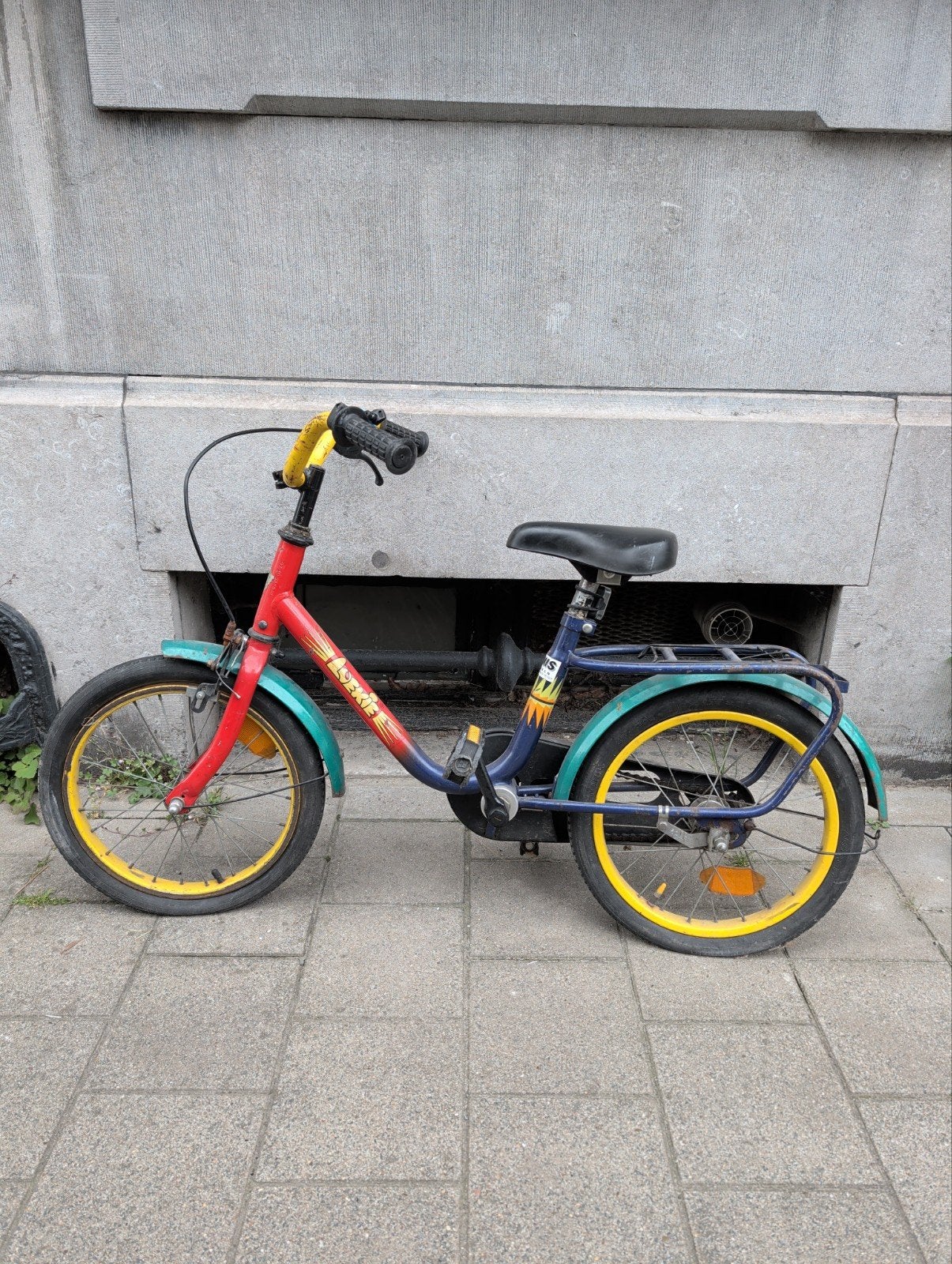 16 inch fietsje, Ophalen