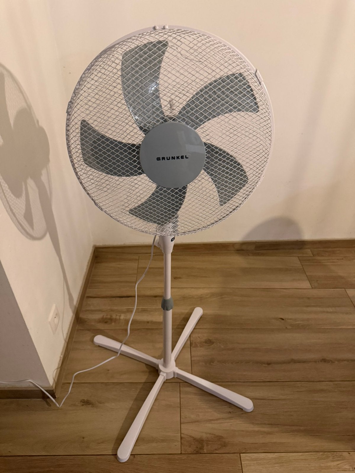 Ventilateur sur pied Grunkel 165X – Neuf – 35 €, Elektronische apparatuur, Ventilatoren, Ophalen of Verzenden, Zo goed als nieuw